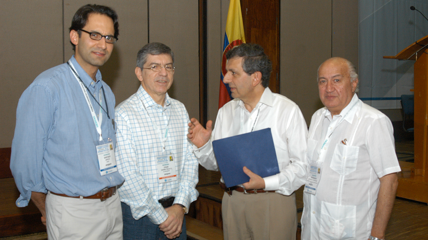 Santiago Zapata, César Gaviria y Juan Martín Caicedo